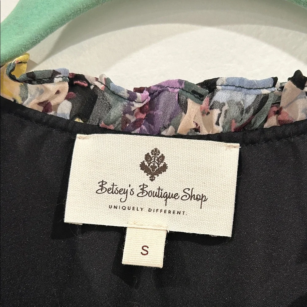 Floral Ruffle Tank - Multicolor - Picture 2 of 7